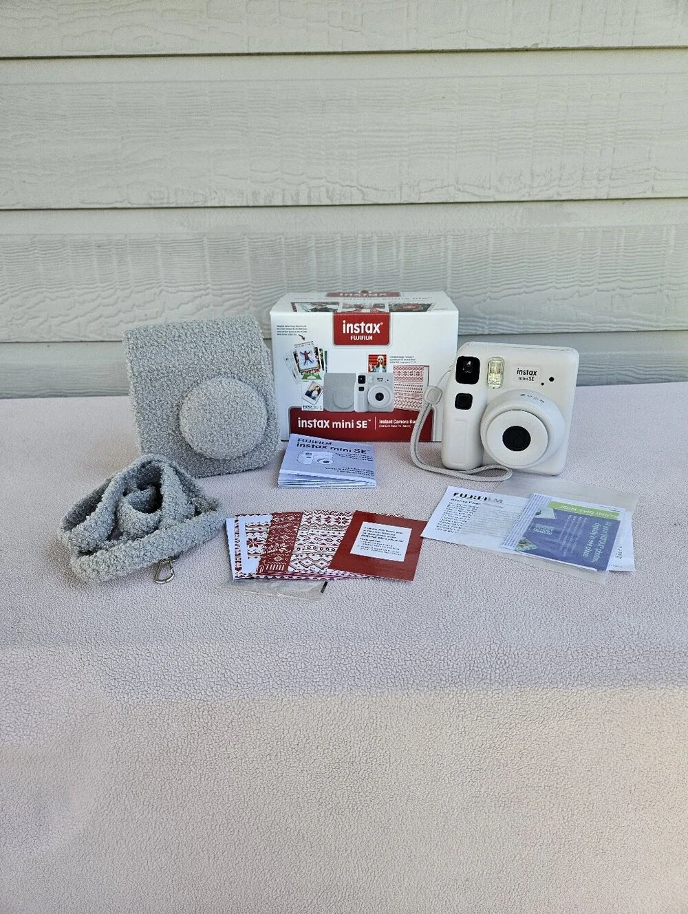 Fujifilm Instax Mini SE Instant Film Camera Bundle Gray Photo Frame Stickers